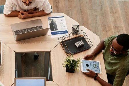 pexels-edmond-dantes-8068875